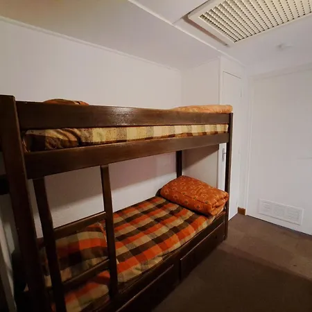 아파트 A Pra-loup Avec Balcon Et Vue Sur Montagne - Fr-1-165a-80