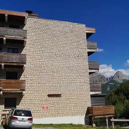 A Pra-loup Avec Balcon Et Vue Sur Montagne - Fr-1-165a-80 *