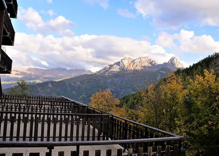 A Pra-loup Avec Balcon Et Vue Sur Montagne - Fr-1-165a-80 Apartment *